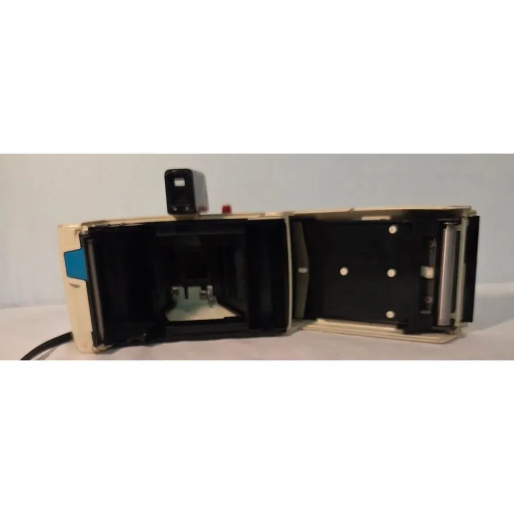 Vintage Polaroid Swinger Model 20 Land Camera Instant Camera